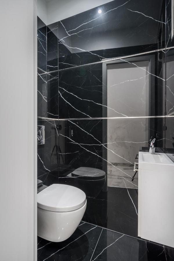 Kiraly 35 Luxury Apartment With Free Parking Budapest Exteriör bild
