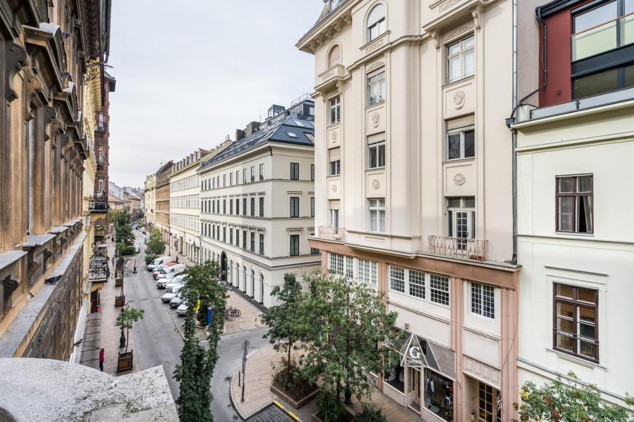 Kiraly 35 Luxury Apartment With Free Parking Budapest Exteriör bild