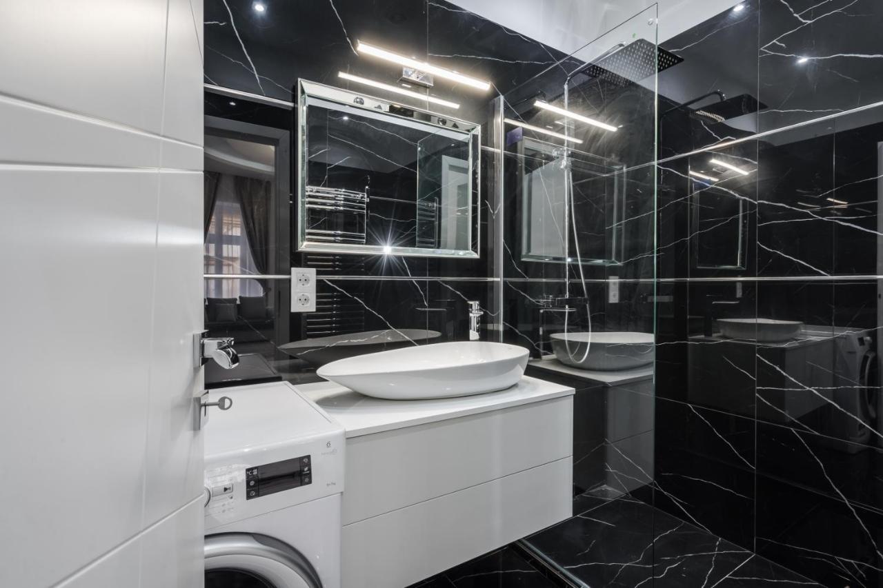 Kiraly 35 Luxury Apartment With Free Parking Budapest Exteriör bild
