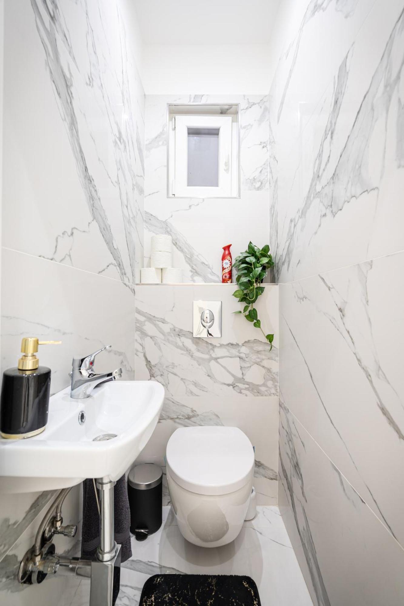 Kiraly 35 Luxury Apartment With Free Parking Budapest Exteriör bild
